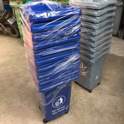 thung-rac-cong-cong-60-lit-xanh-duong